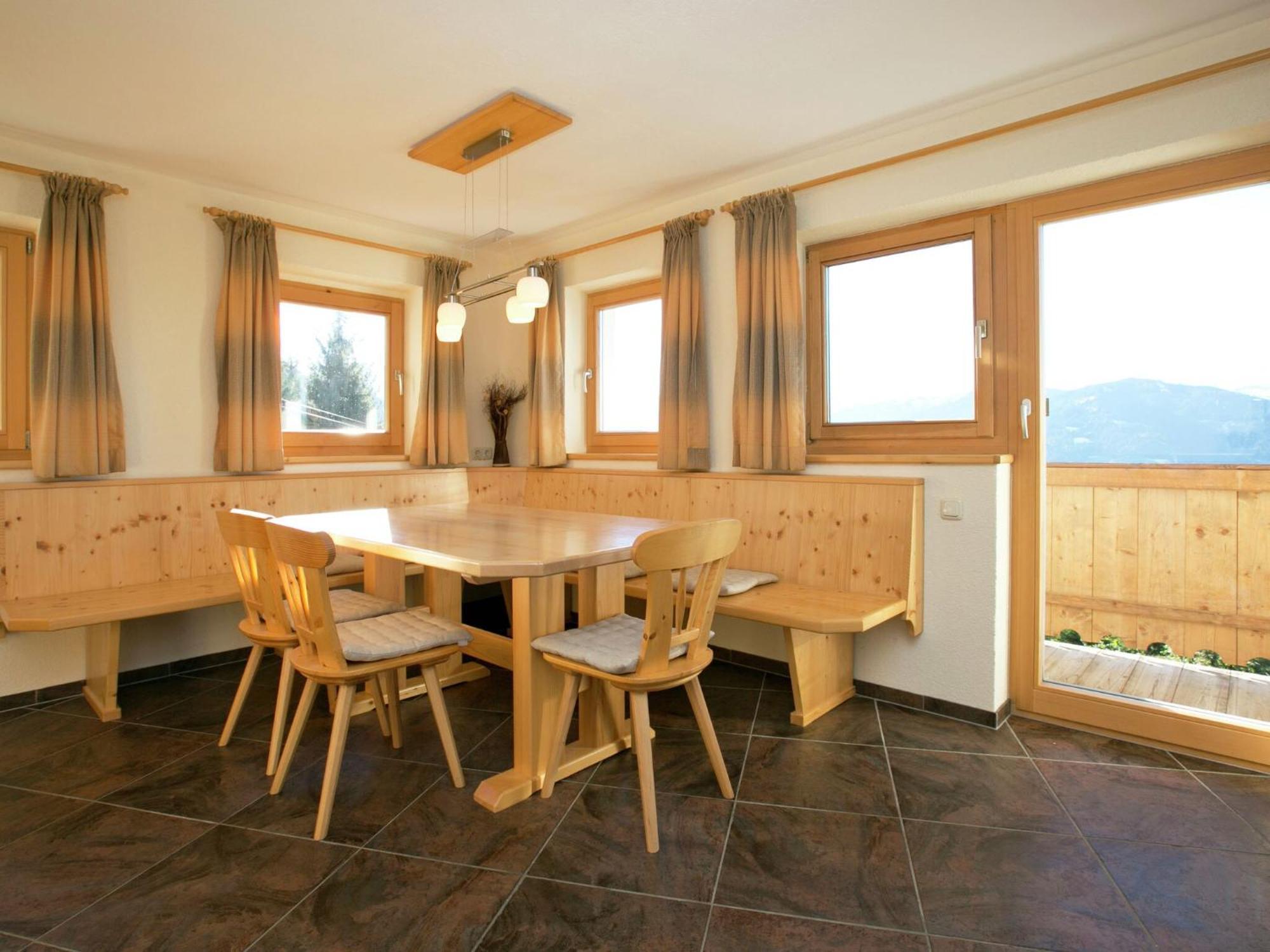 Chalet In Hopfgarten In Brixental With Hot Tub Hopfgarten im Brixental Exterior photo
